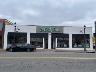 Más detalles de 925 Oak St, Conway, AR - Local en venta