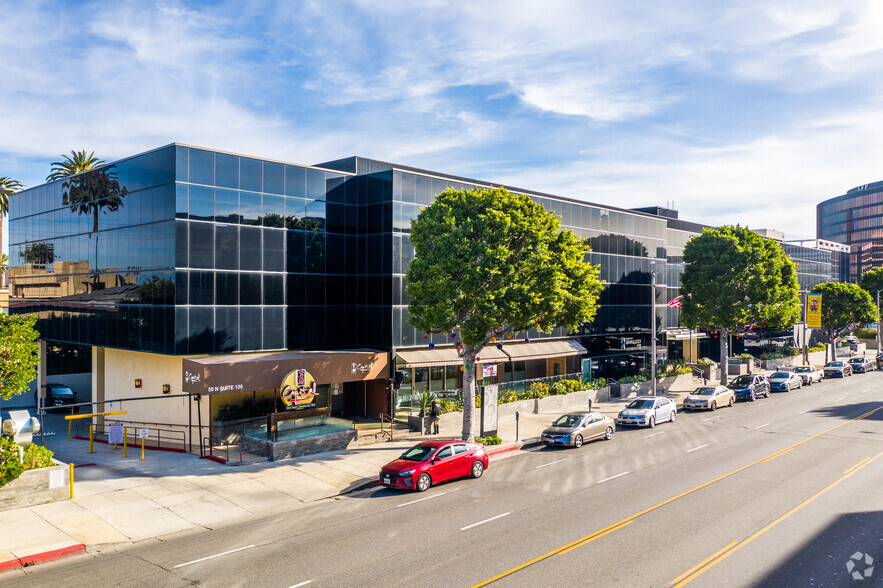 50 N La Cienega Blvd, Beverly Hills, CA en alquiler - Foto del edificio - Imagen 2 de 7