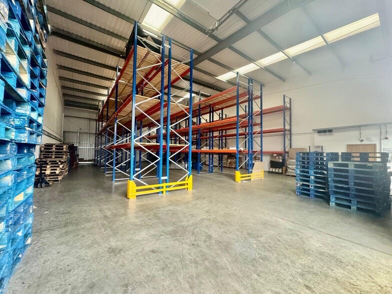 Butterfield Green Rd, Luton en venta - Foto del edificio - Imagen 2 de 5