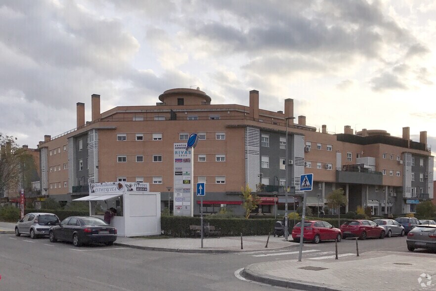 Edificio residencial en Rivas-Vaciamadrid, Madrid en venta - Foto del edificio - Imagen 2 de 3