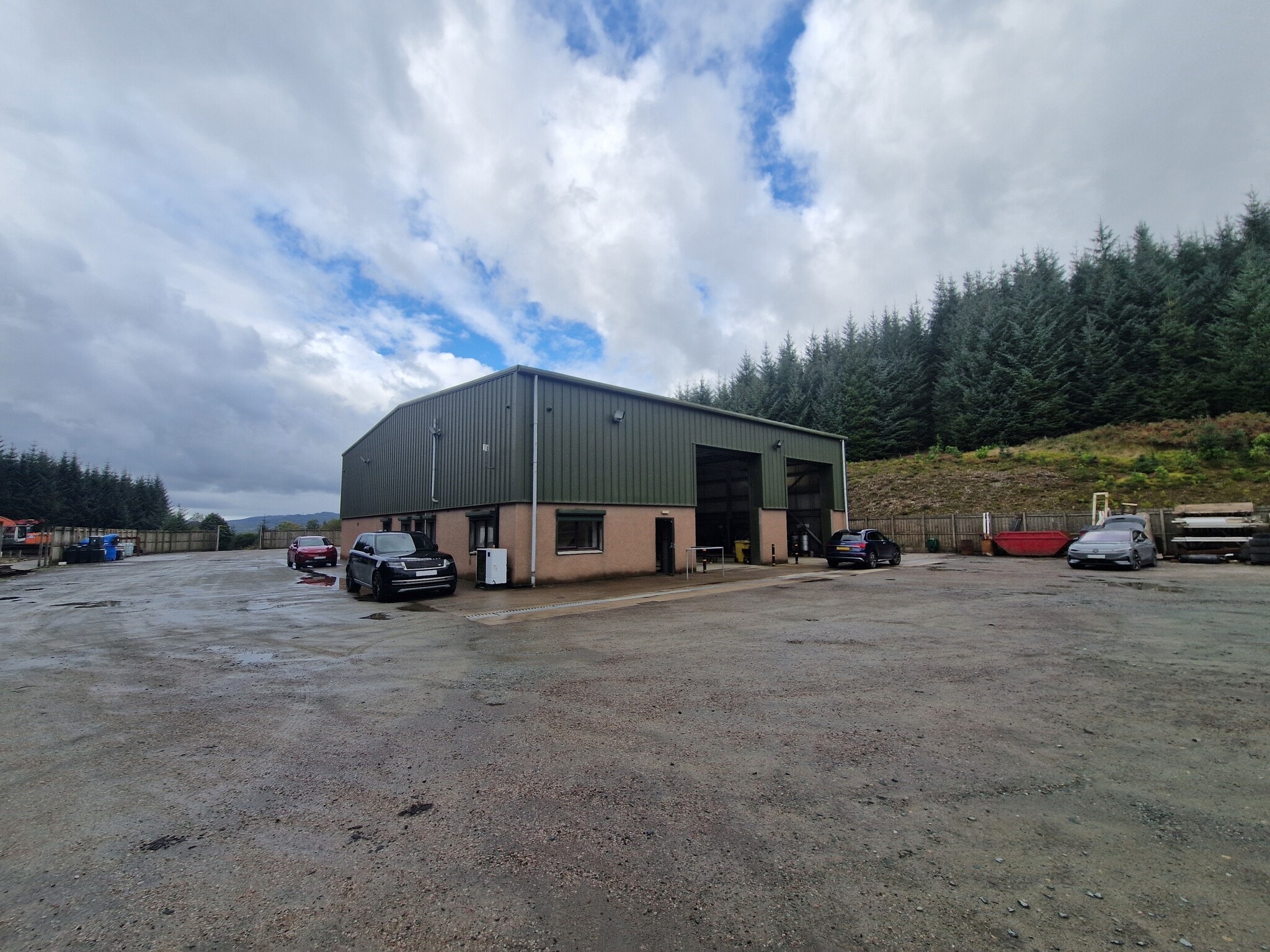 Tom Dow Transport Depot, Lochgilphead en venta Foto del edificio- Imagen 1 de 6