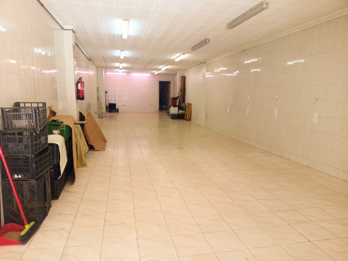 Carrer Florit, Sabadell, BAR 08208 - Unidad - - - Foto del interior - Image 1 of 4