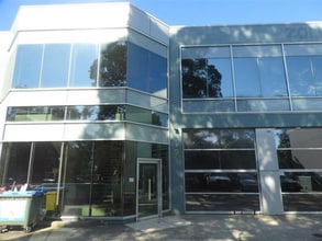 12 Chaplin Dr, Lane Cove West en alquiler Foto del edificio- Imagen 2 de 4