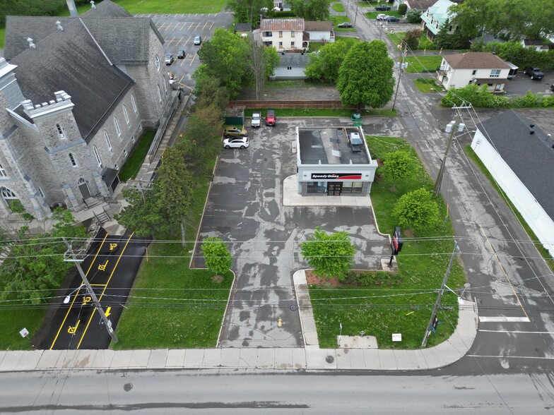 2795 St Joseph Blvd, Ottawa, ON en venta - Foto del edificio - Imagen 1 de 13