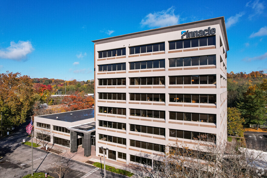 1111 N Northshore Dr, Knoxville, TN en alquiler - Foto del edificio - Imagen 1 de 10