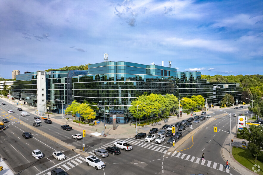 10-20 York Mills Rd, Toronto, ON en alquiler - Foto del edificio - Imagen 2 de 5