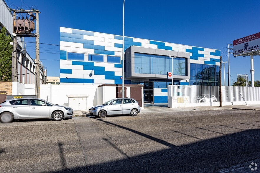 Calle Ramón y Cajal, 31, Leganés, Madrid en alquiler - Foto del edificio - Imagen 2 de 3