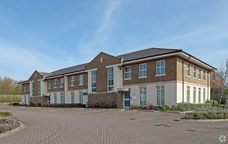 19-25 Shirwell Cres, Milton Keynes en alquiler - Foto del edificio - Imagen 3 de 9