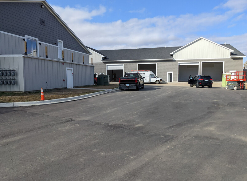 721 Industrial Blvd, Watertown, MN en venta - Foto del edificio - Imagen 2 de 6