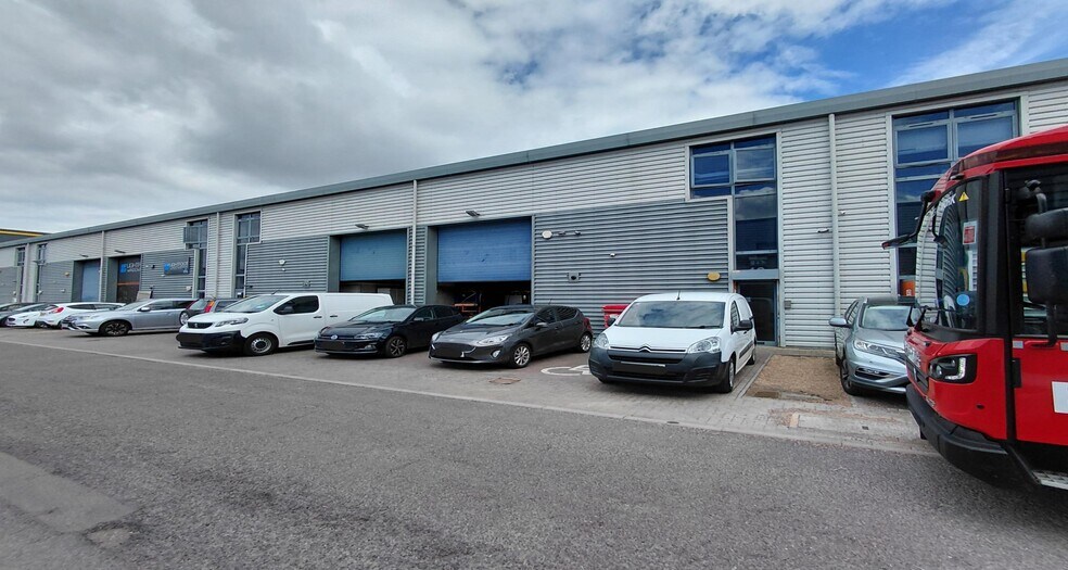 1 Hawker Rd, Croydon en alquiler - Foto del edificio - Imagen 2 de 4