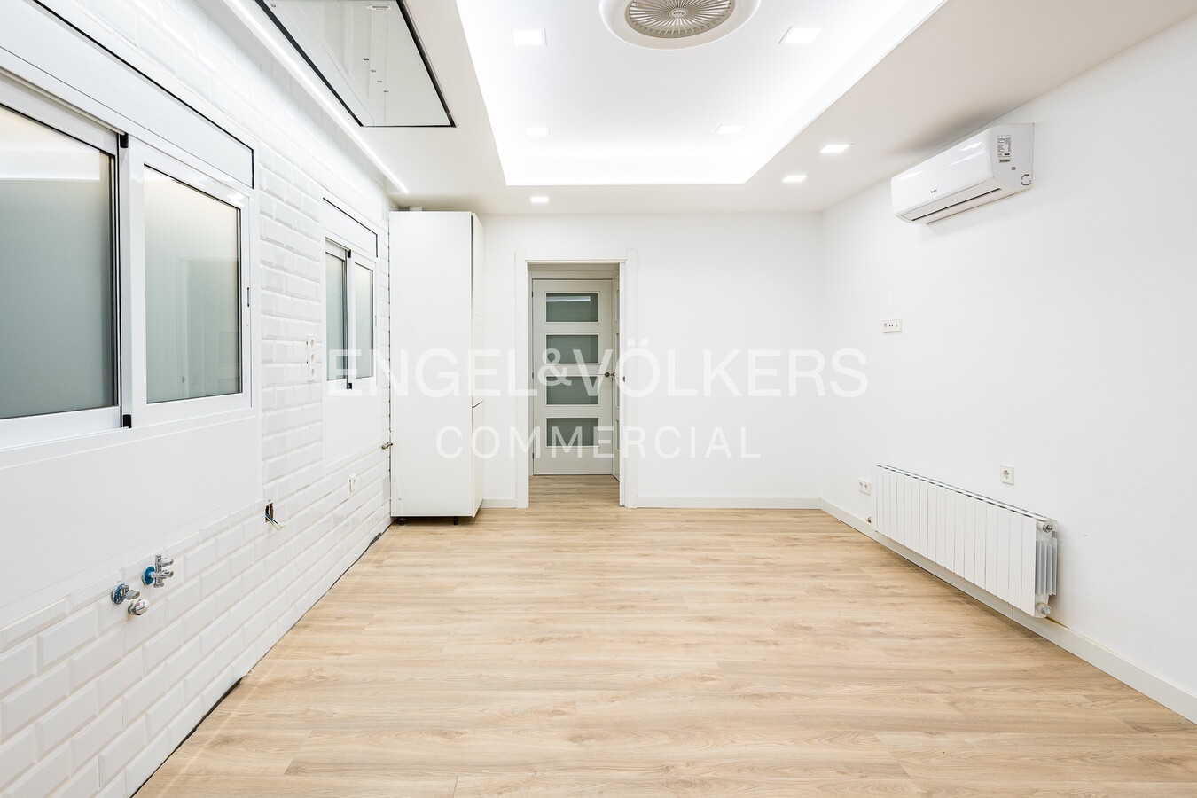 Barcelona, BAR 08023 - Unidad Pt1-A - - Foto del interior - Image 1 of 16