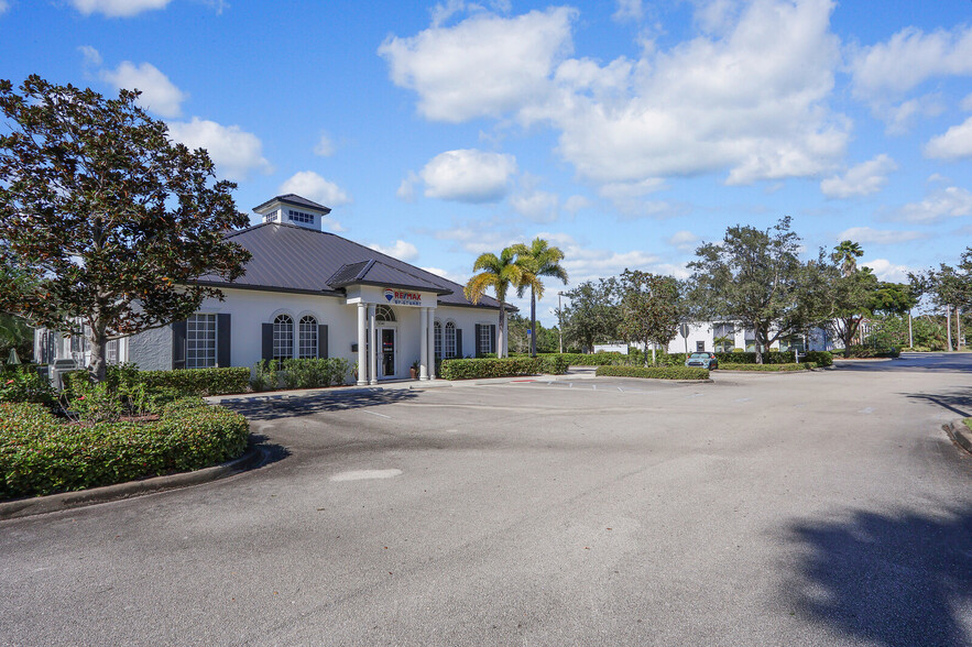 3371 SW Martin Downs Blvd, Palm City, FL en venta - Foto del edificio - Imagen 2 de 60