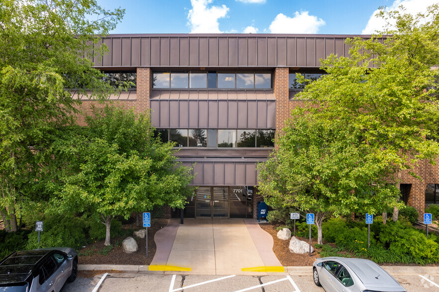 7701 York Ave S, Edina, MN en alquiler - Foto del edificio - Imagen 3 de 9