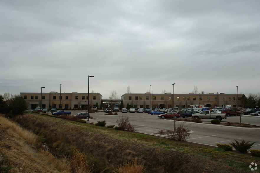 625 S Stratford Dr, Meridian, ID en alquiler - Foto del edificio - Imagen 2 de 6