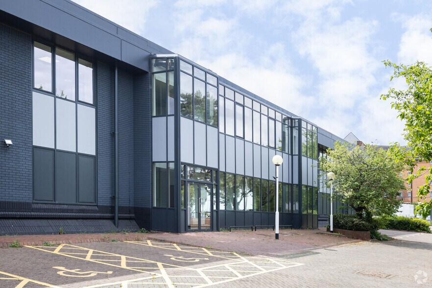 Masthead Industrial Estate, Dartford en alquiler - Foto del edificio - Imagen 3 de 9