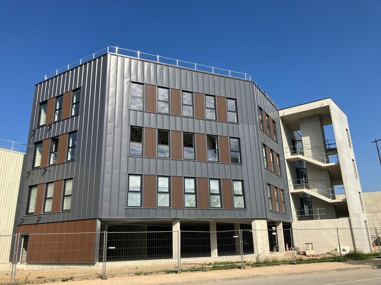 470 Rue Des Valets, Montluel en venta - Foto del edificio - Imagen 2 de 3