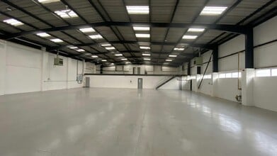 Units 11-14 Colliery Ln, Exhall en alquiler Foto del interior- Imagen 1 de 2