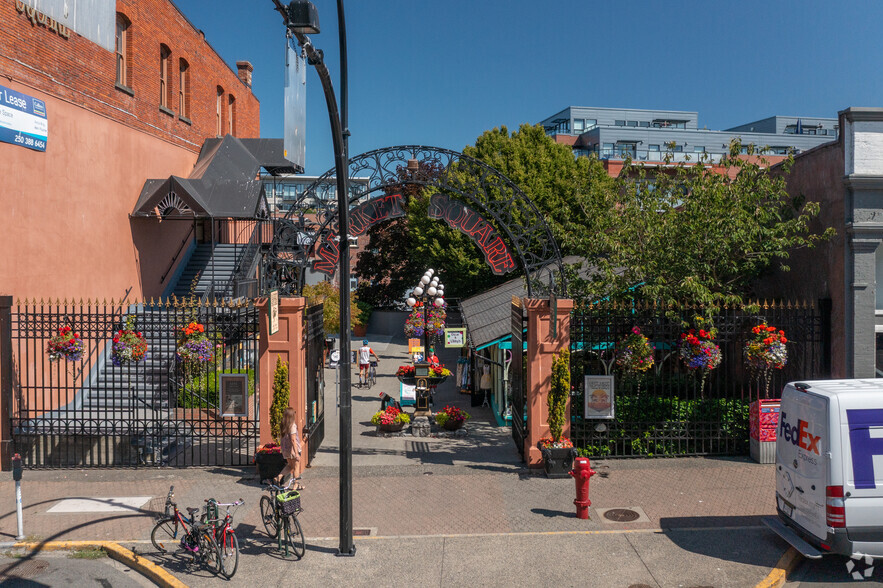 560 Johnson St, Victoria, BC en alquiler - Foto del edificio - Imagen 3 de 13