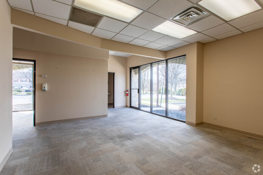 4015-4059 W Dublin-Granville Rd, Dublin, OH en alquiler - Foto del interior - Imagen 2 de 9