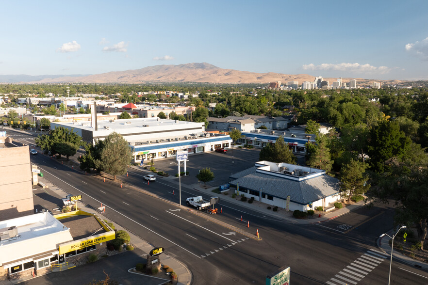 465 E Plumb Ln, Reno, NV en alquiler - Foto del edificio - Imagen 2 de 4