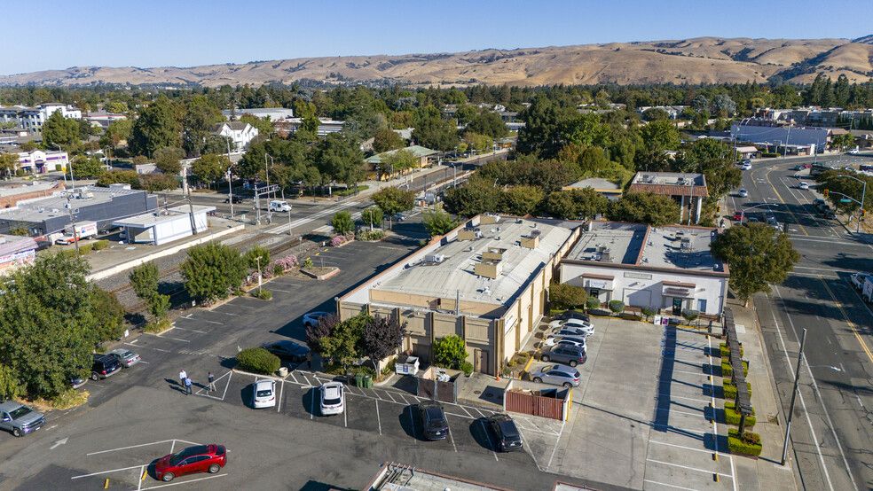 37311 Fremont Blvd, Fremont, CA en venta - Foto del edificio - Imagen 3 de 3