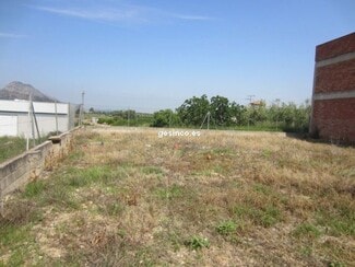 Más detalles de Terreno en alquiler