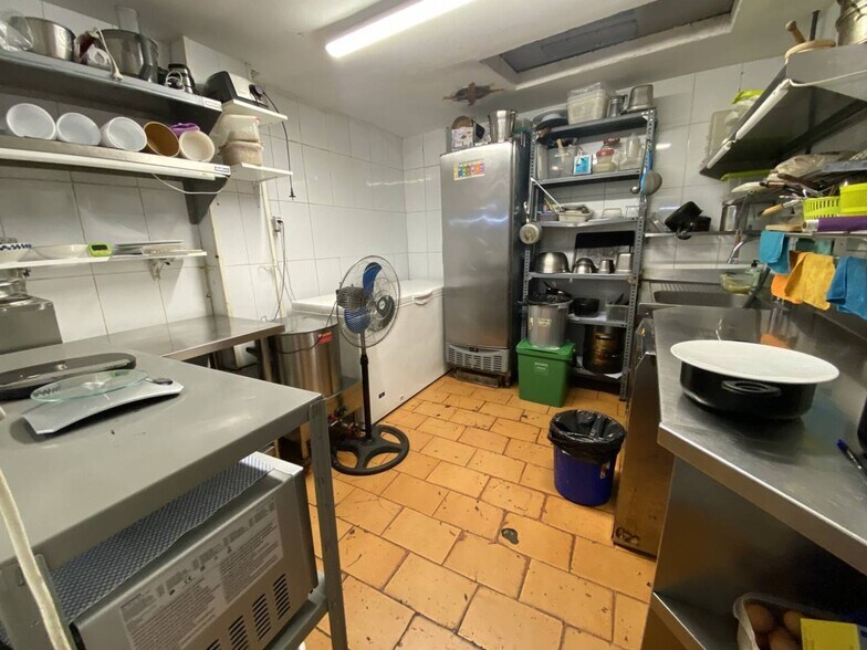 Local en Barcelona, Barcelona en alquiler - Foto del interior - Imagen 2 de 5