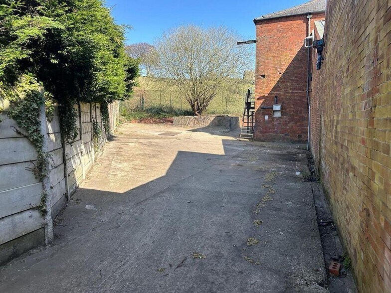 Whitworth Rd, Rochdale en alquiler - Foto del edificio - Imagen 3 de 9