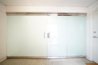 351 E Foothill Blvd, Arcadia, CA en alquiler Foto del edificio- Imagen 1 de 18