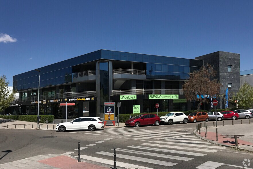 Calle Lanzarote, 15, San Sebastián de los Reyes, Madrid en venta - Foto principal - Imagen 1 de 4