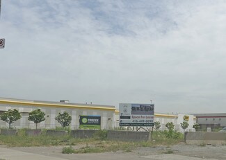 Más detalles de 721 Wilson Ave, Toronto, ON - Terreno en alquiler