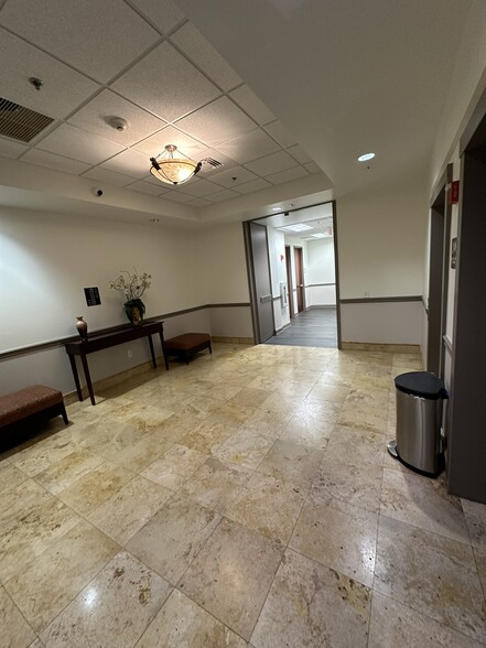 1035 S State Road 7, Wellington, FL en alquiler - Foto del interior - Imagen 3 de 8