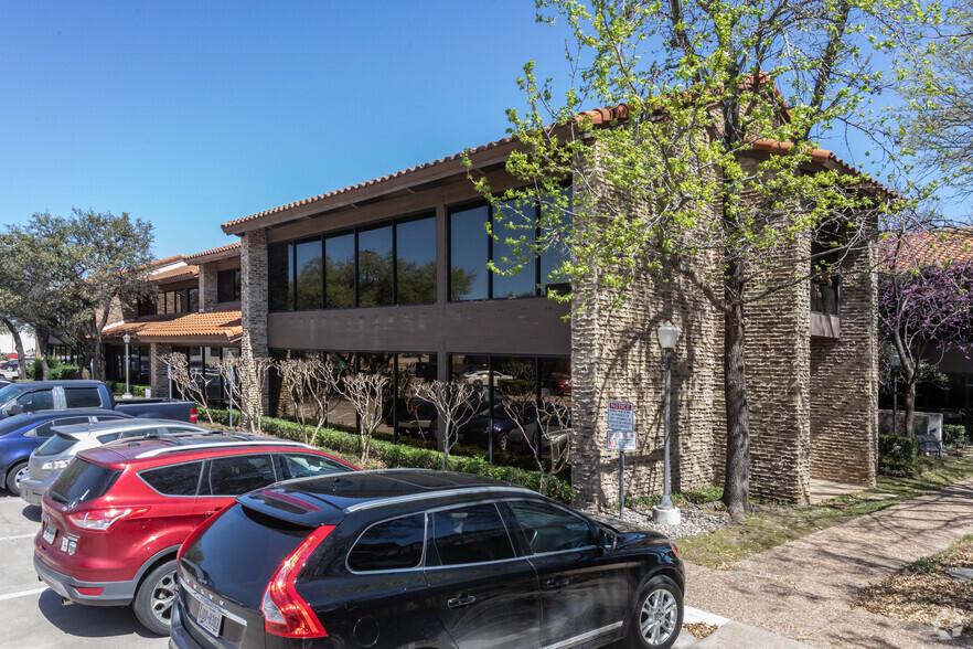 14860 Montfort Dr, Addison, TX en alquiler - Foto del edificio - Imagen 2 de 4