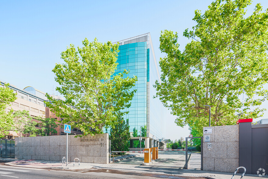 Calle Josefa Valcárcel, 30, Madrid, Madrid en alquiler - Foto del edificio - Imagen 3 de 6