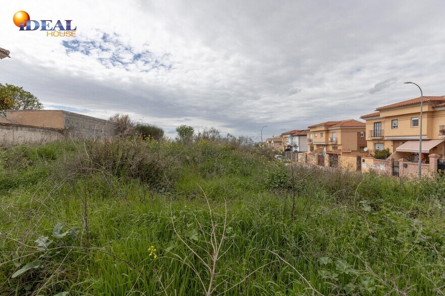 Urbanización Aben Humeya, 4, Jun, Granada en venta - Foto del edificio - Imagen 2 de 14