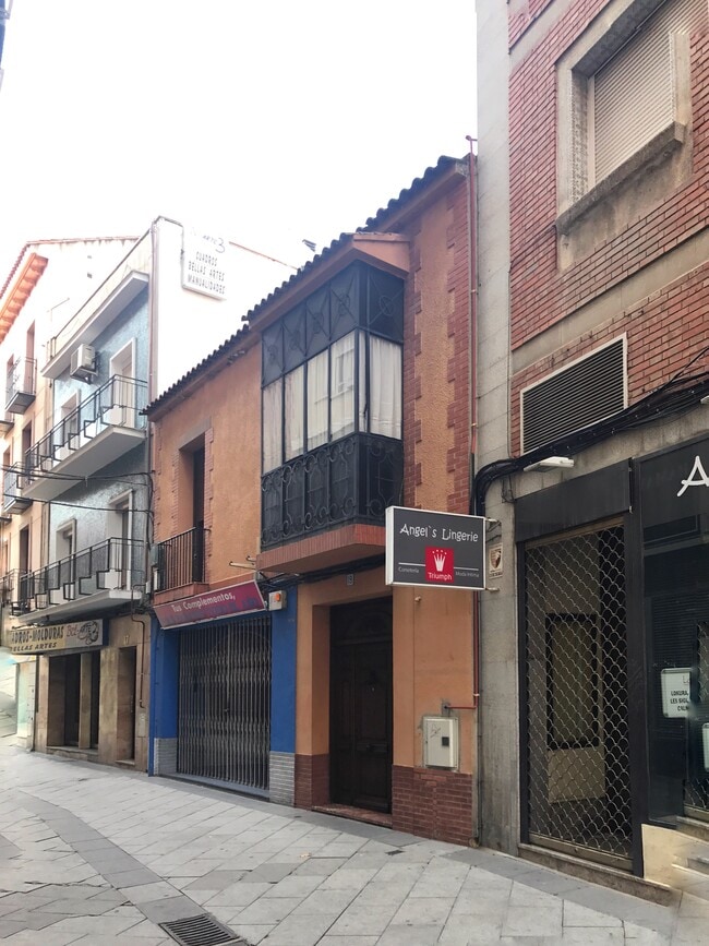 Más detalles de Calle Ramón y Cajal, 19, Talavera de la Reina - Local en venta