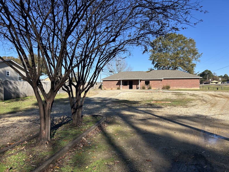 140 AN County Road 140, Palestine, TX en venta - Foto principal - Imagen 1 de 32