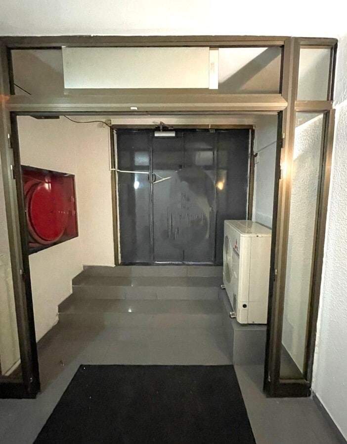 Barcelona, BAR 08023 - Unidad - -  - Foto del interior - Image 1 of 11