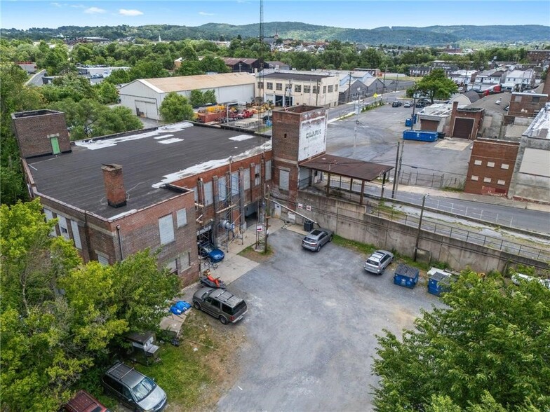 365 W Whitehall St, Allentown, PA en venta - Foto del edificio - Imagen 1 de 14