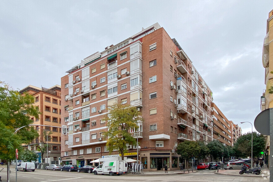 Edificios residenciales en Madrid, MAD en venta - Foto del edificio - Imagen 1 de 2