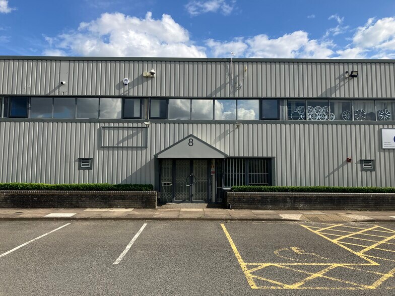 Erica Rd, Milton Keynes en alquiler - Foto del edificio - Imagen 1 de 3