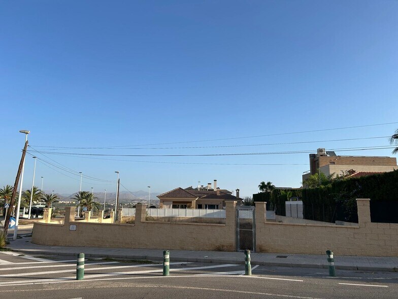 Terreno en Elche, Alicante en venta - Foto del edificio - Imagen 2 de 8
