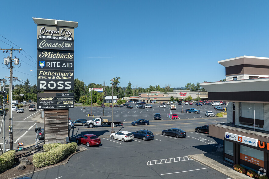 1900-1926 SE McLoughlin Blvd, Oregon City, OR en alquiler - Foto del edificio - Imagen 3 de 17