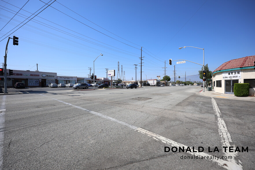 2402-2404 San Gabriel Blvd, Rosemead, CA en venta - Foto del edificio - Imagen 3 de 20