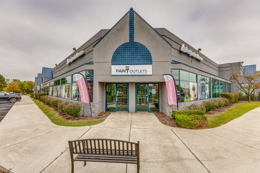 RH Business Park, Rochester Hills, MI en alquiler - Foto del edificio - Imagen 1 de 8