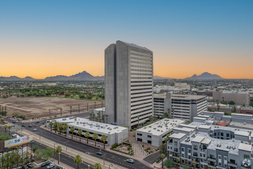 4041 N Central Ave, Phoenix, AZ en alquiler - Foto del edificio - Imagen 3 de 5