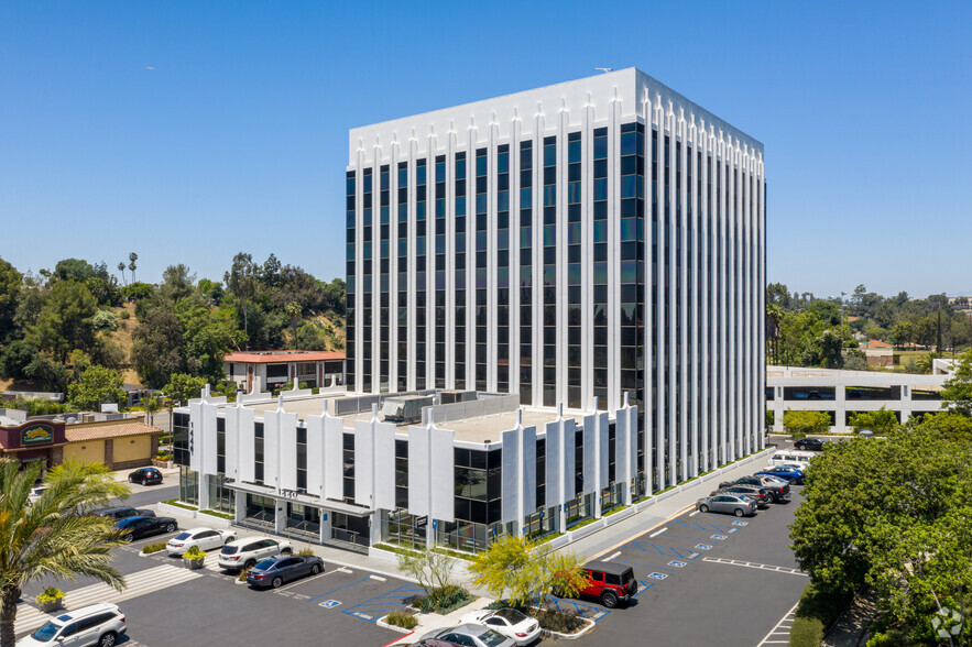 1440 N Harbor Blvd, Fullerton, CA en alquiler - Foto del edificio - Imagen 2 de 20