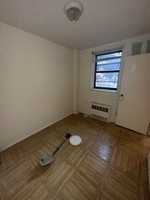 6910 Avenue U, Brooklyn, NY en alquiler Foto del interior- Imagen 1 de 3