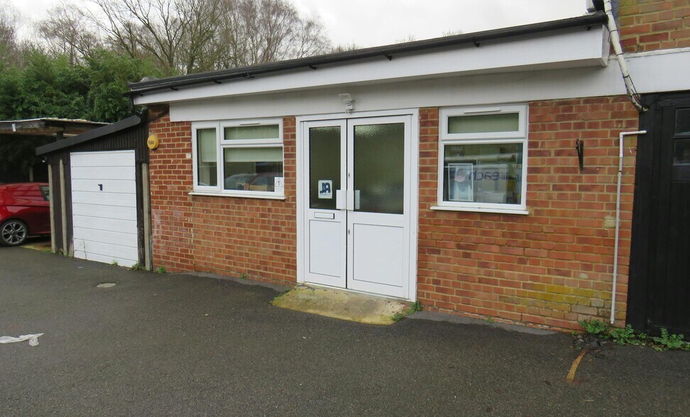 156C Rectory Rd, Farnborough en alquiler - Foto del edificio - Imagen 2 de 3