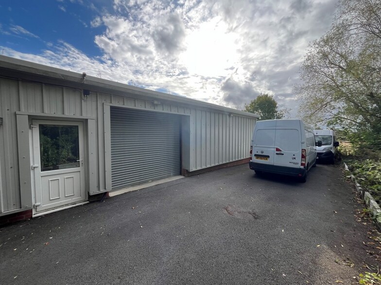 Old Church Rd, East Hanningfield en alquiler - Foto del edificio - Imagen 2 de 5